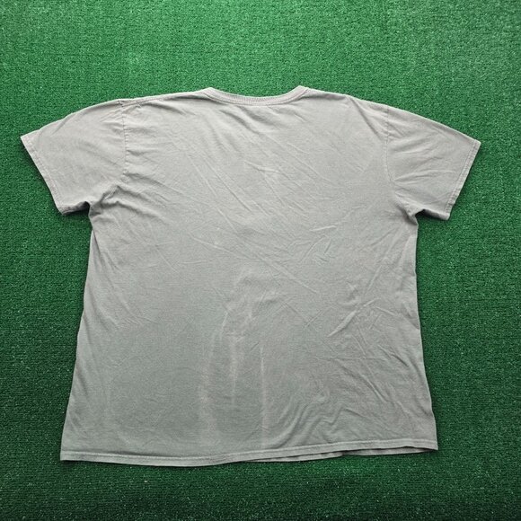 Lady Luck Tshirt Mens 2XL Green Armed Forces History Museum Pin-Up Calendar Girl - Picture 9 of 11